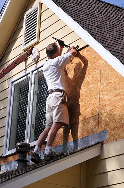 Best Historical Building Siding Restoration  in Raymond, WA